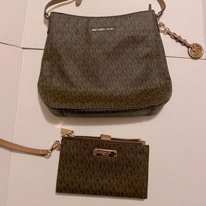 Michael Kors crossbody messenger bag and wallet